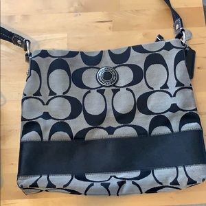 Classic coach messenger bag